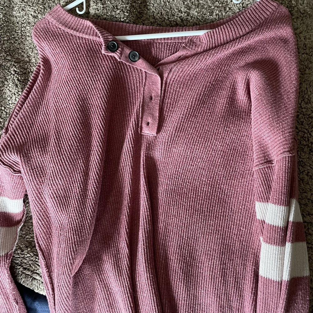 American eagle sweater